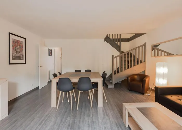Cosy House Near Disneyland Bmyguest